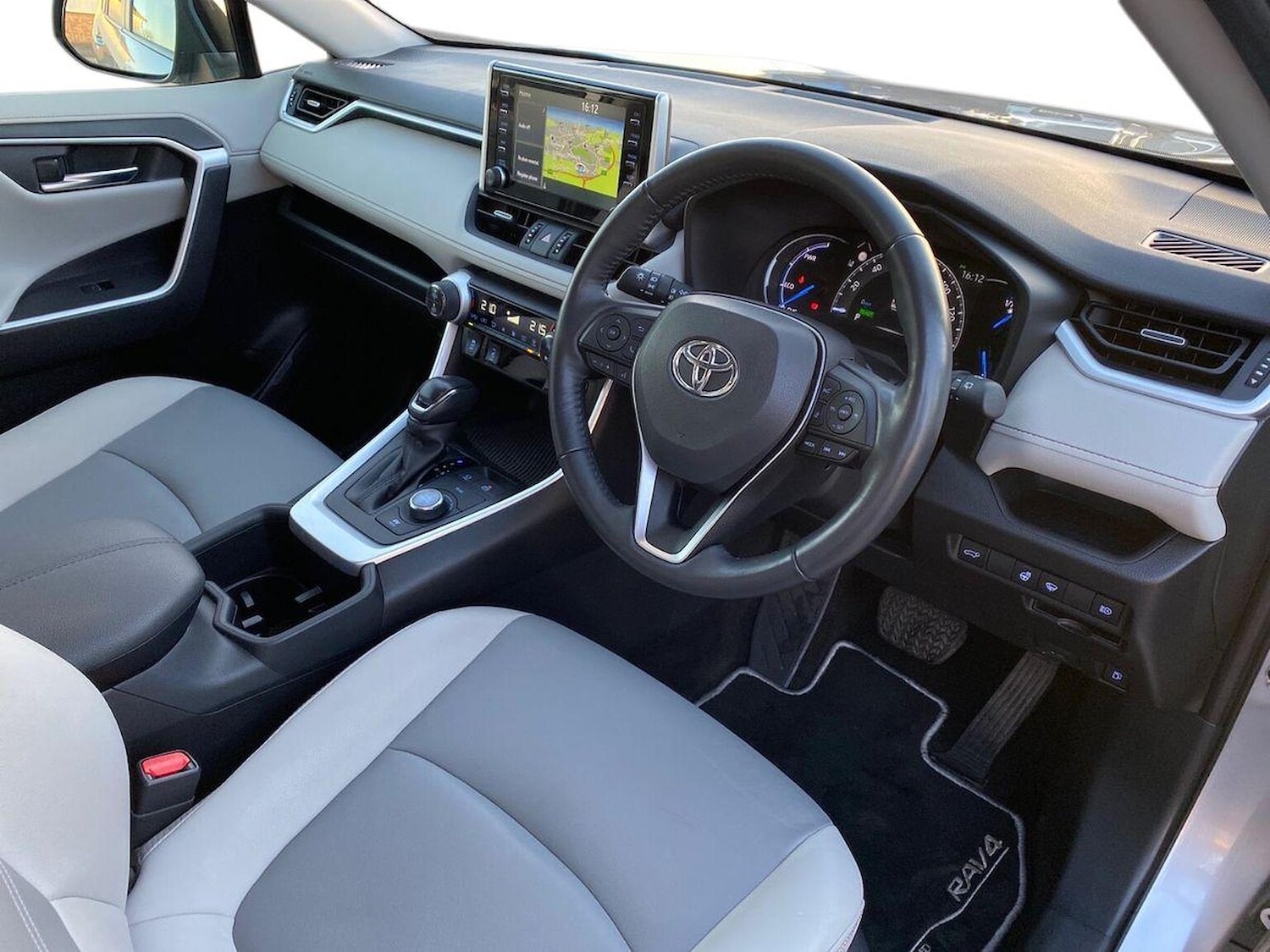 Used Toyota RAV4 2022 for sale - 76904955: Photo 15