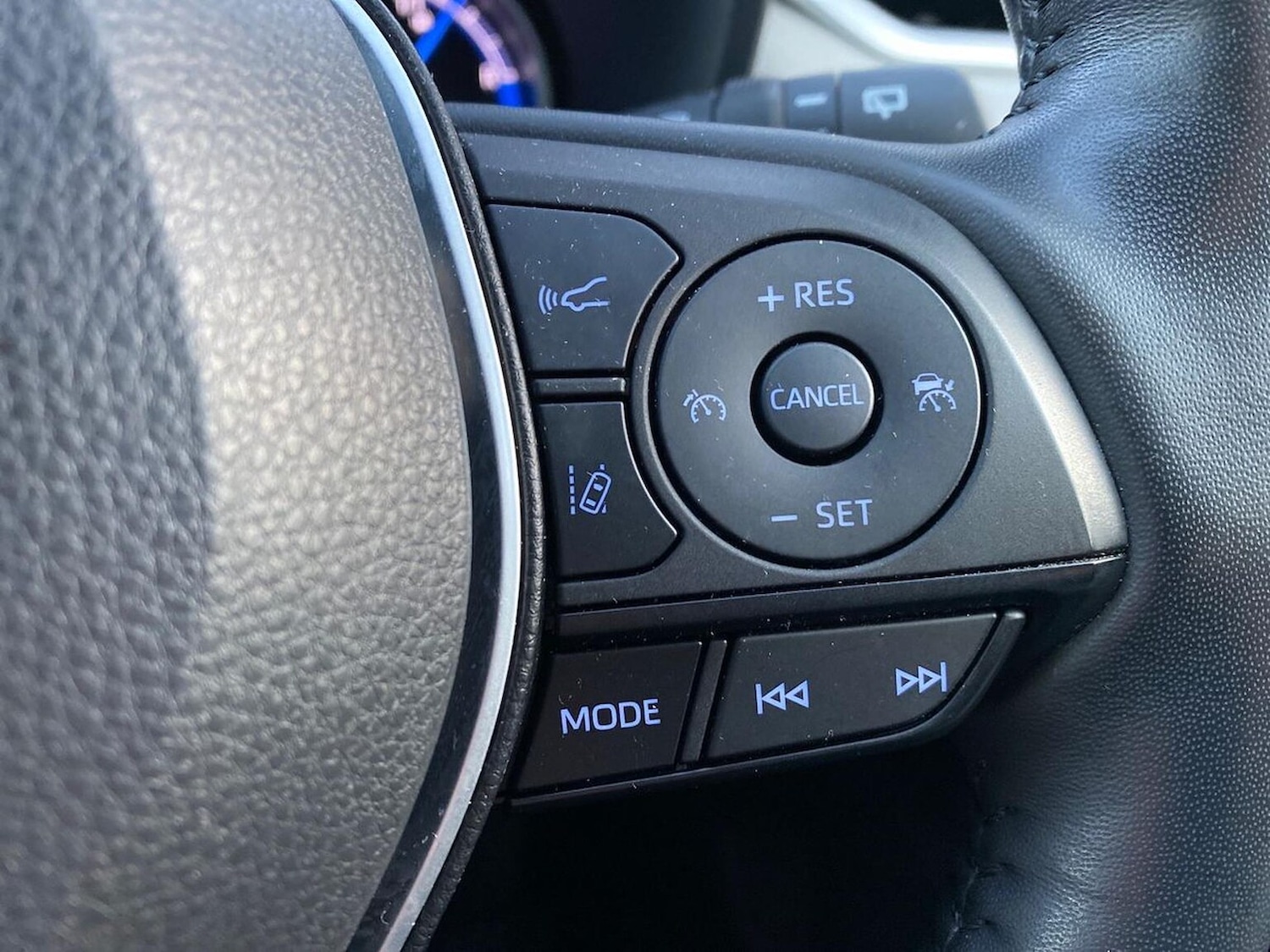 Used Toyota RAV4 2022 for sale - 76904955: Photo 26