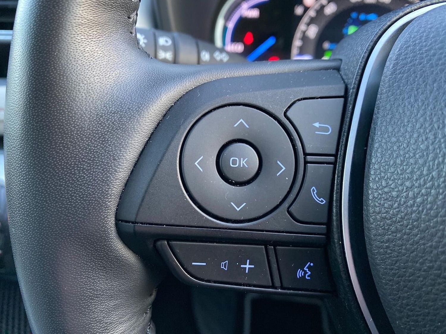 Used Toyota RAV4 2022 for sale - 76904955: Photo 27