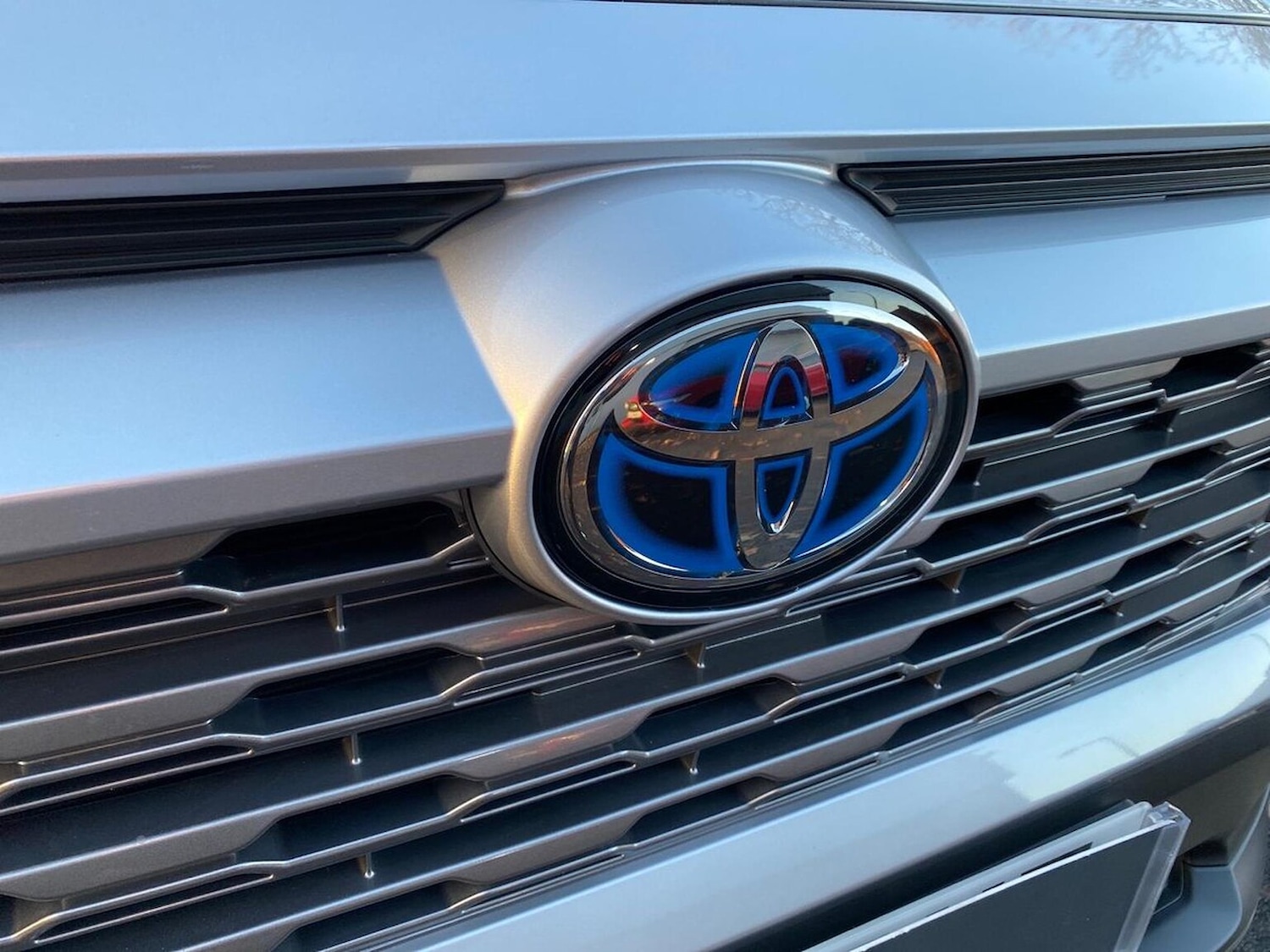 Used Toyota RAV4 2022 for sale - 76904955: Photo 32