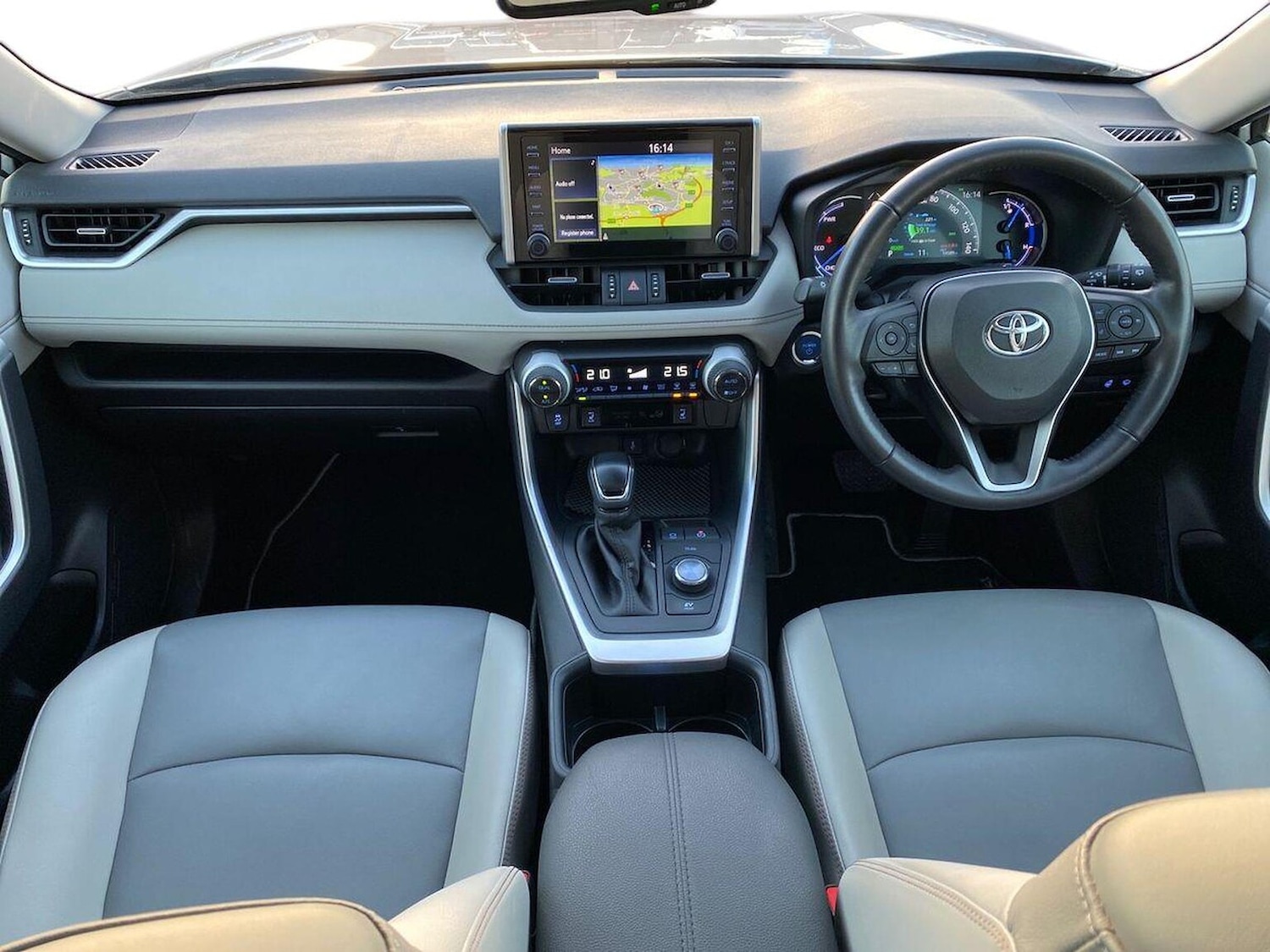 Used Toyota RAV4 2022 for sale - 76904955: Photo 8