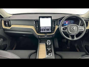 Used Volvo XC60 2025 for sale - 79380389: Photo
