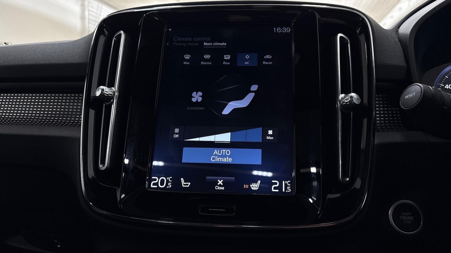 Used Volvo XC40 2020 for sale - 76969040: Photo 12