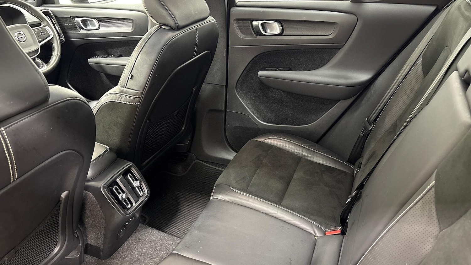 Used Volvo XC40 2020 for sale - 76969040: Photo 16