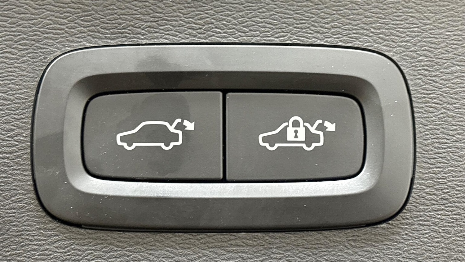 Used Volvo XC40 2020 for sale - 76969040: Photo 28