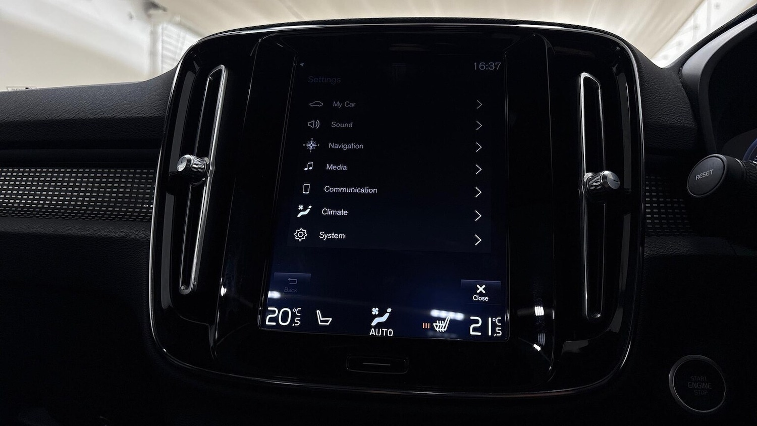 Used Volvo XC40 2020 for sale - 76969040: Photo 29