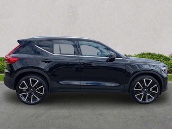 Used Volvo XC40 2025 for sale - 79017839: Photo
