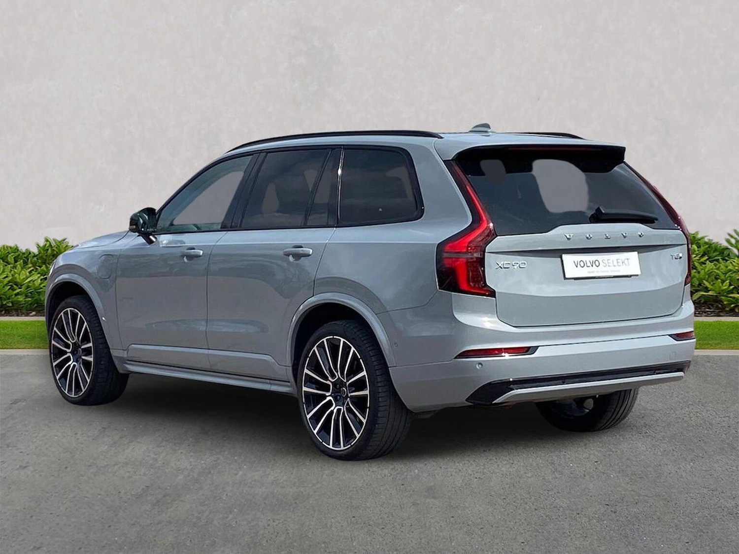 Used Volvo XC90 2025 for sale - 78193944: Photo 2