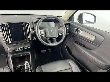 Used Volvo XC40 2022 for sale - 78584484: Photo