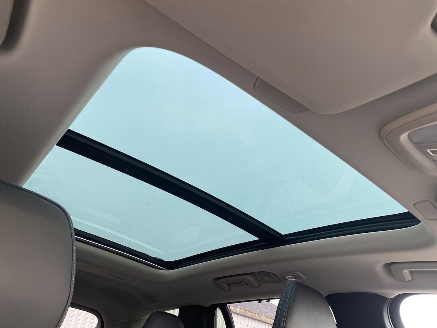 Used Volvo XC90 2025 for sale - 76497345: Photo 32