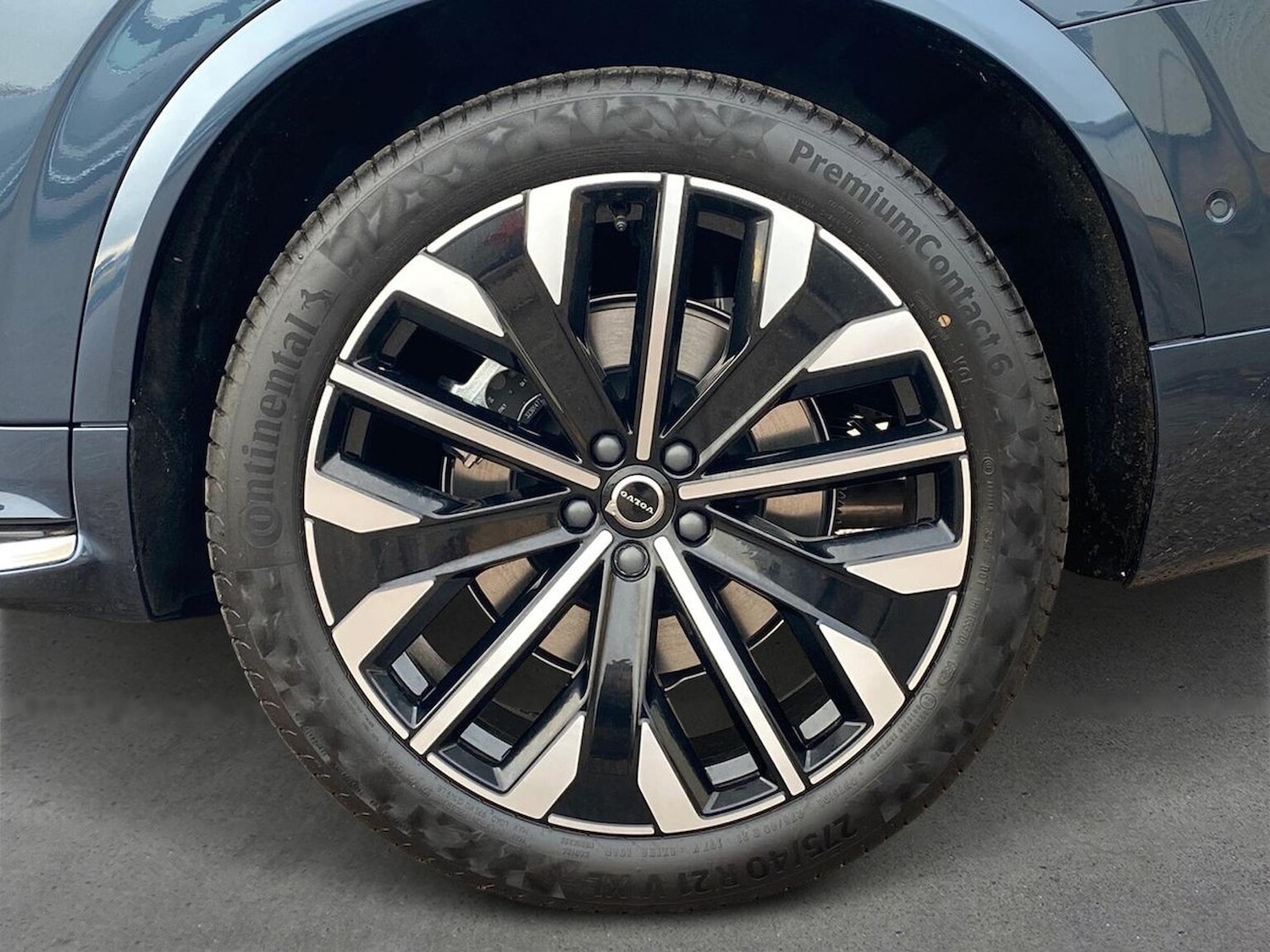 Used Volvo XC90 2025 for sale - 76497345: Photo 6