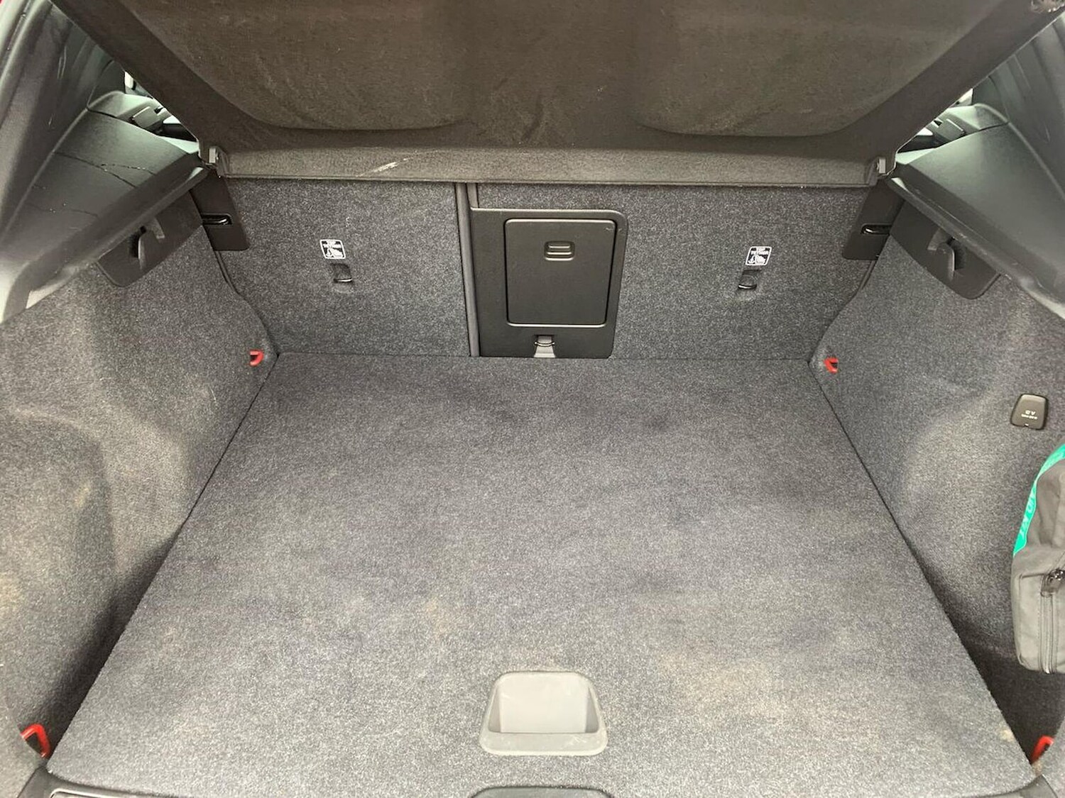 Used Volvo XC40 2021 for sale - 76313836: Photo 17