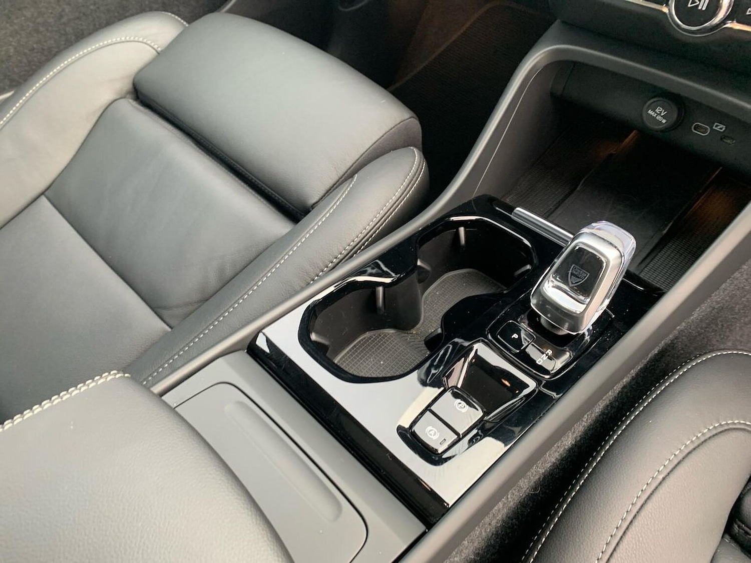 Used Volvo XC40 2024 for sale - 76005813: Photo 13