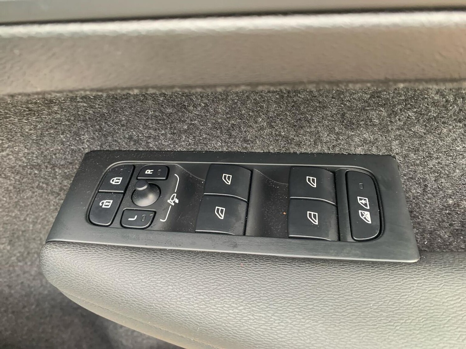 Used Volvo XC40 2024 for sale - 76005813: Photo 21