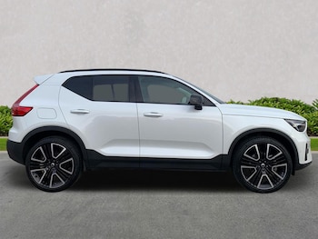 Used Volvo XC40 2024 for sale - 76005813: Photo 3