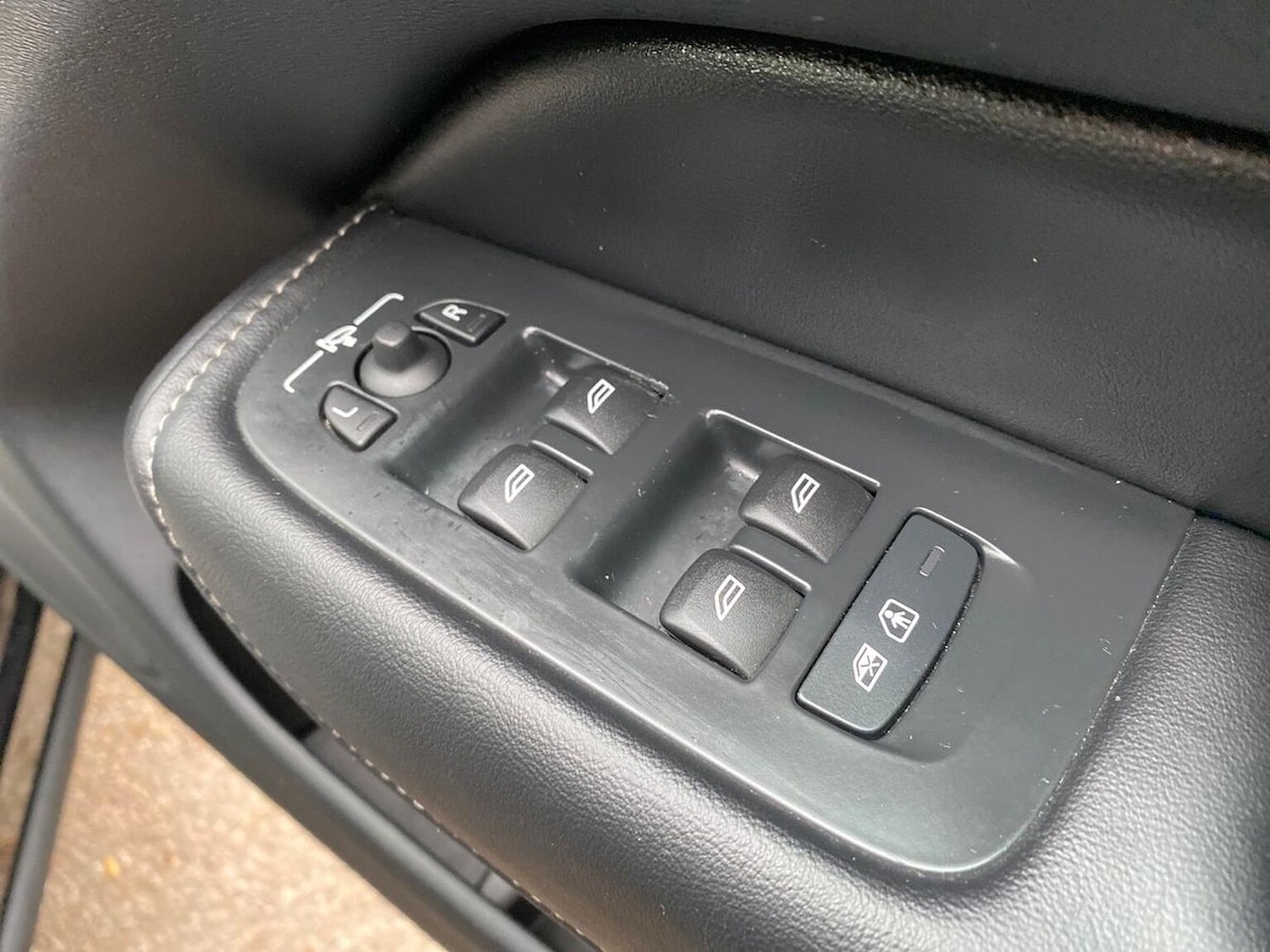 Used Volvo XC60 2022 for sale - 76963579: Photo 21