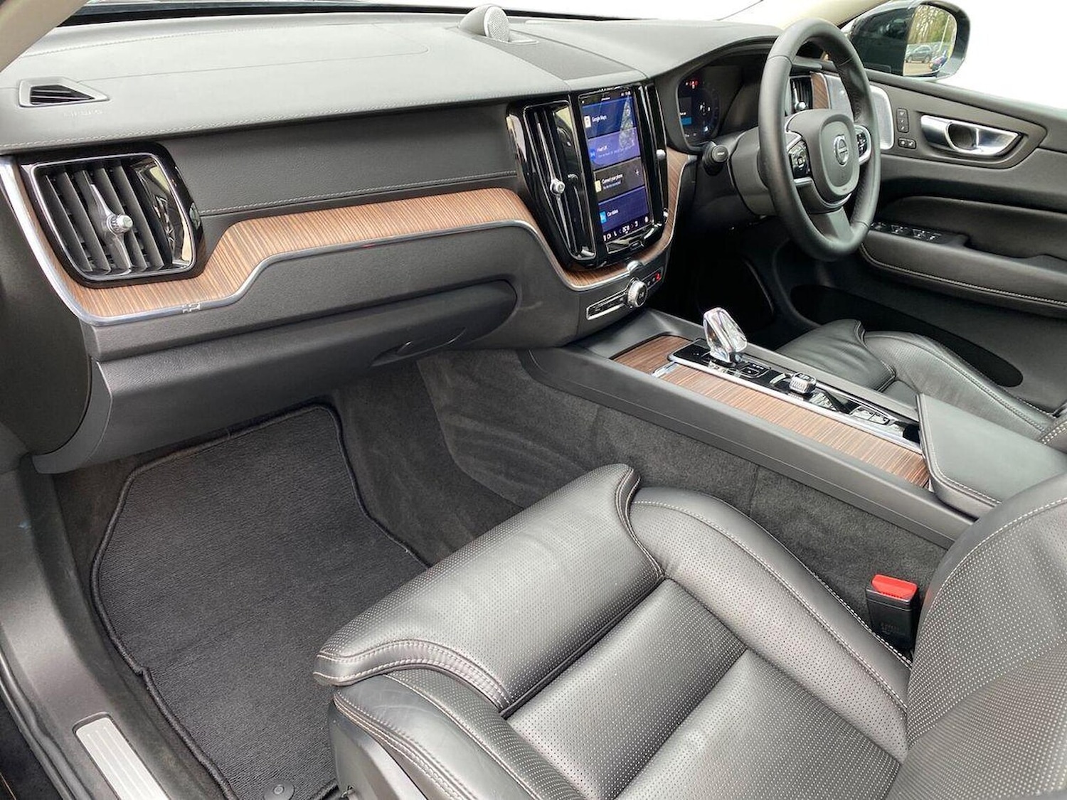 Used Volvo XC60 2022 for sale - 76963579: Photo 7