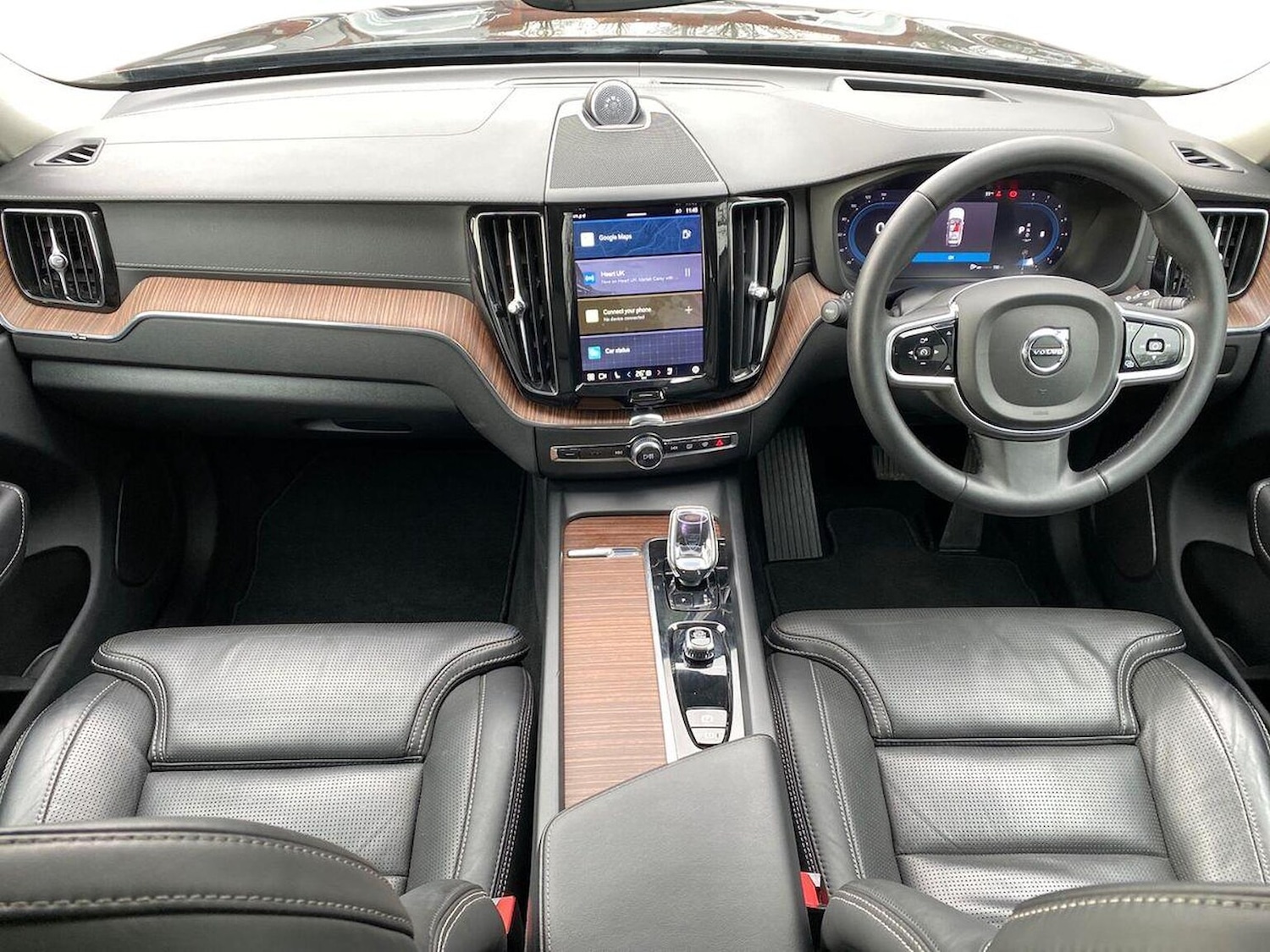 Used Volvo XC60 2022 for sale - 76963579: Photo 8