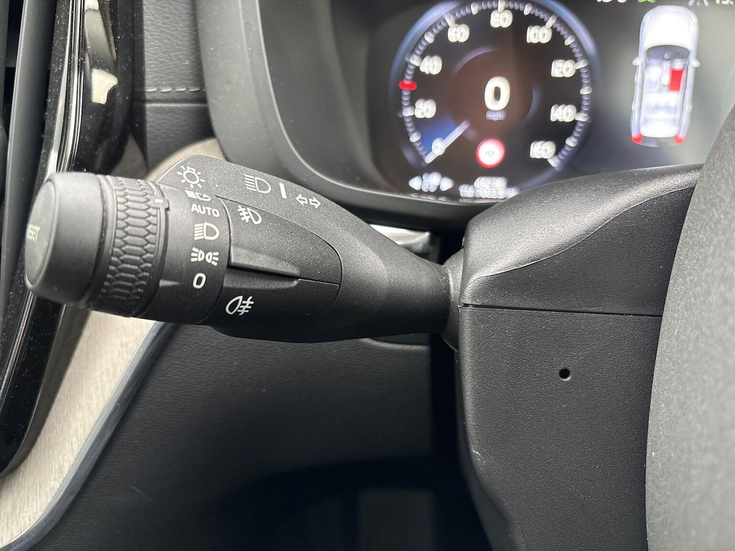 Used Volvo XC60 2019 for sale - 76497355: Photo 28