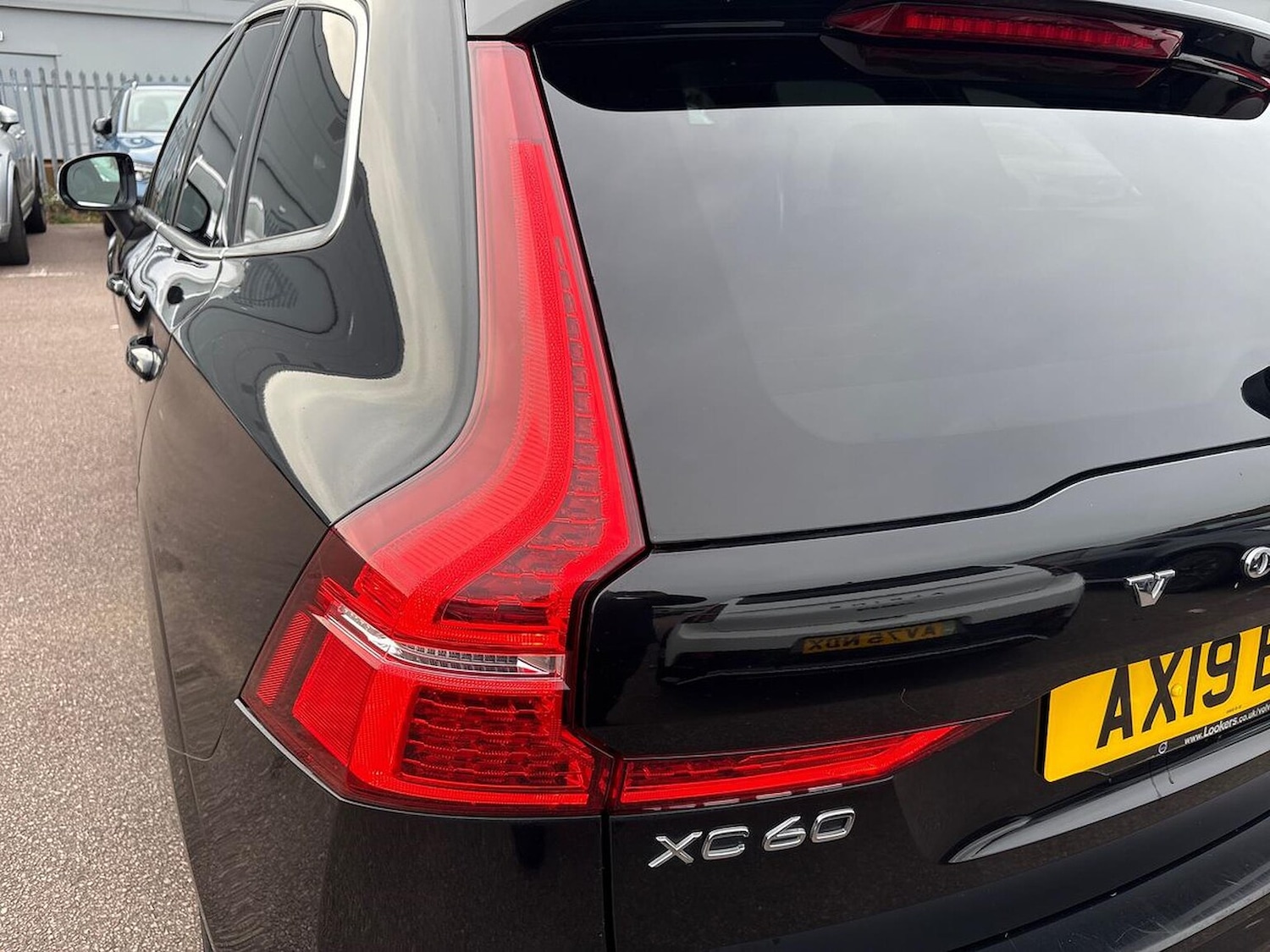 Used Volvo XC60 2019 for sale - 76497355: Photo 35
