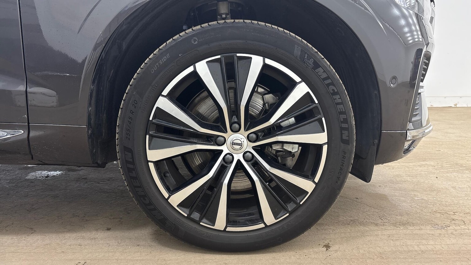 Used Volvo XC60 2025 for sale - 76422370: Photo 16