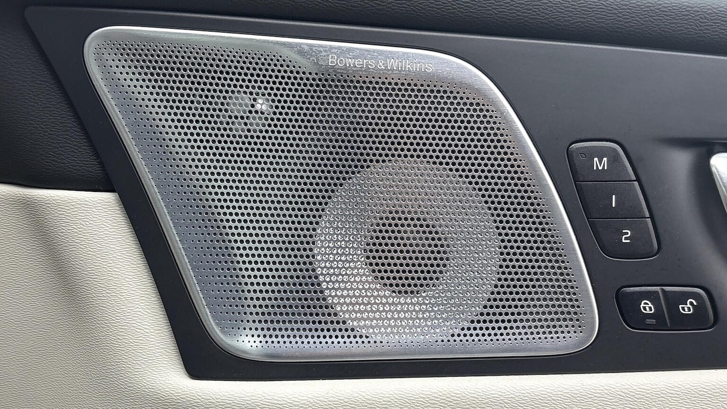 Used Volvo XC60 2025 for sale - 76422370: Photo 24