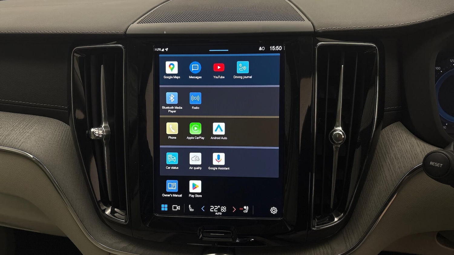 Used Volvo XC60 2025 for sale - 76422370: Photo 28