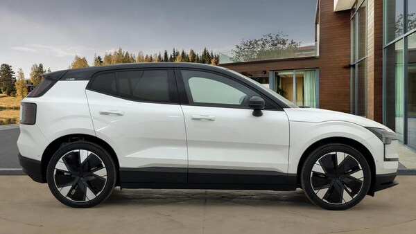 Used Volvo EX30 2025 for sale - 76206074: Photo 2