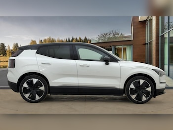 Used Volvo EX30 2025 for sale - 76206074: Photo 2