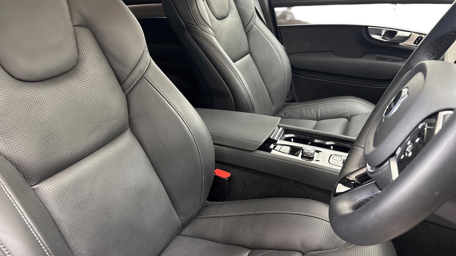 Used Volvo XC90 2025 for sale - 76969032: Photo 10