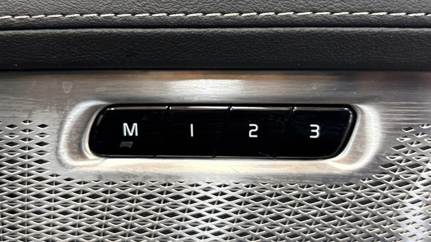 Used Volvo XC90 2025 for sale - 76969032: Photo 27