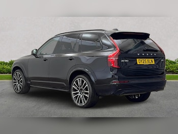 Used Volvo XC90 2025 for sale - 76969032: Photo