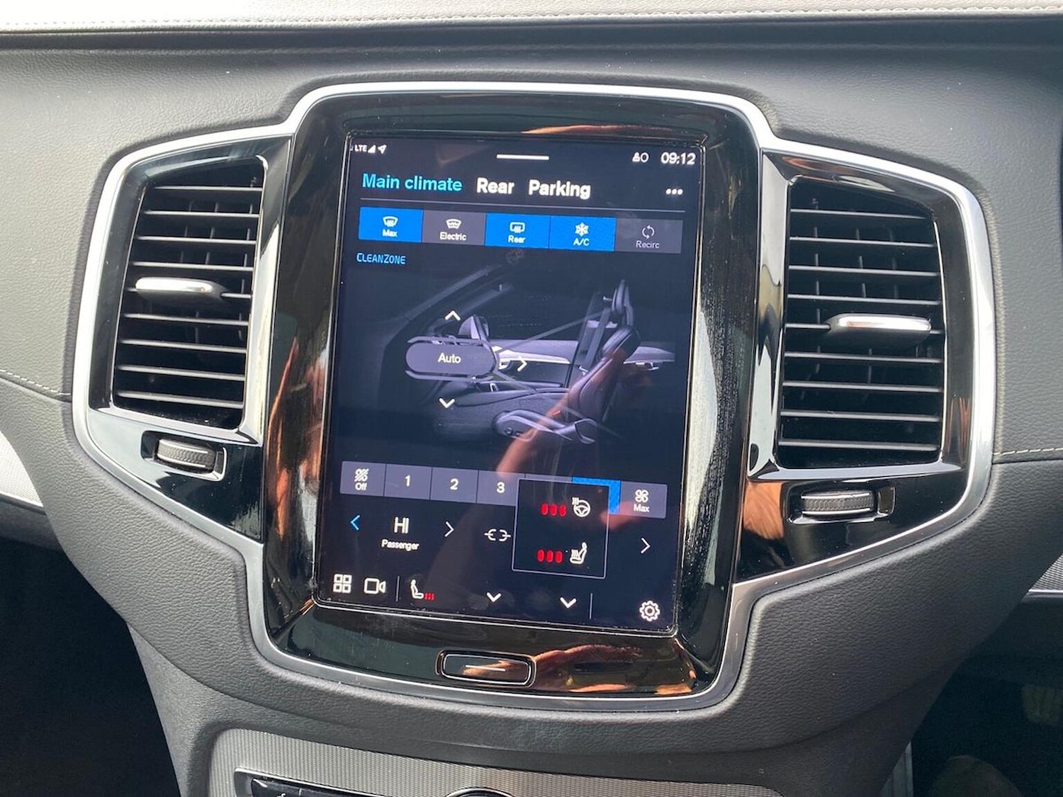 Used Volvo XC90 2023 for sale - 76497354: Photo 14