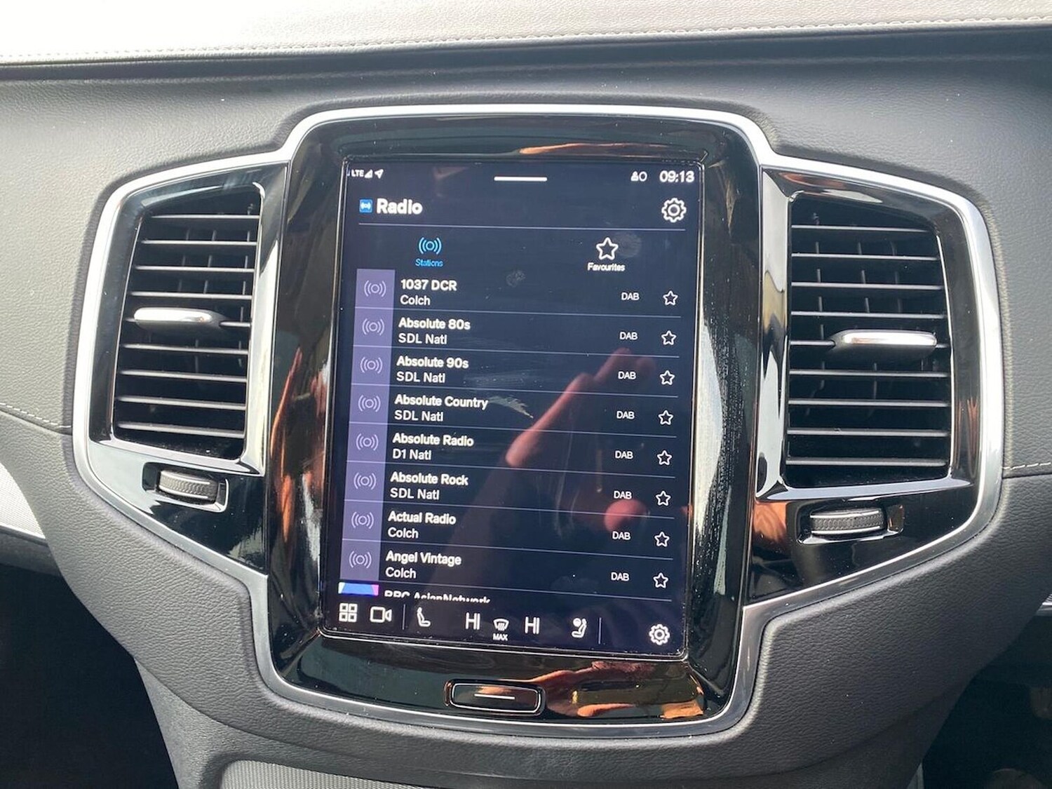 Used Volvo XC90 2023 for sale - 76497354: Photo 27