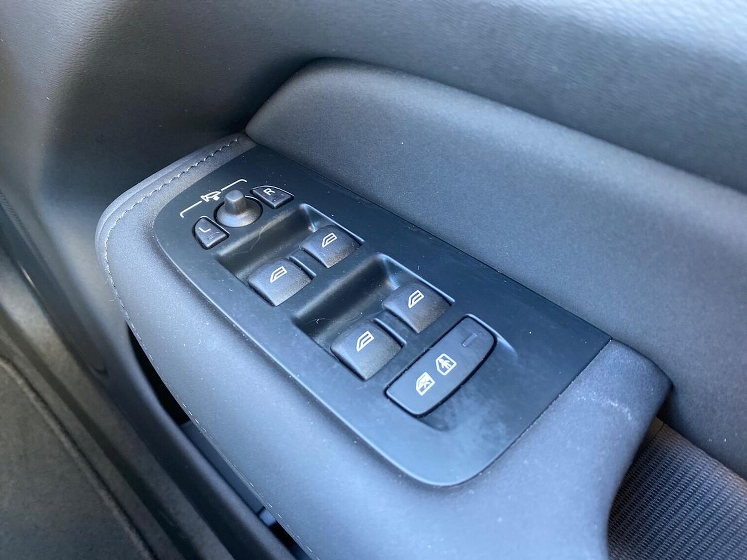 Used Volvo XC60 2025 for sale - 78193830: Photo 23