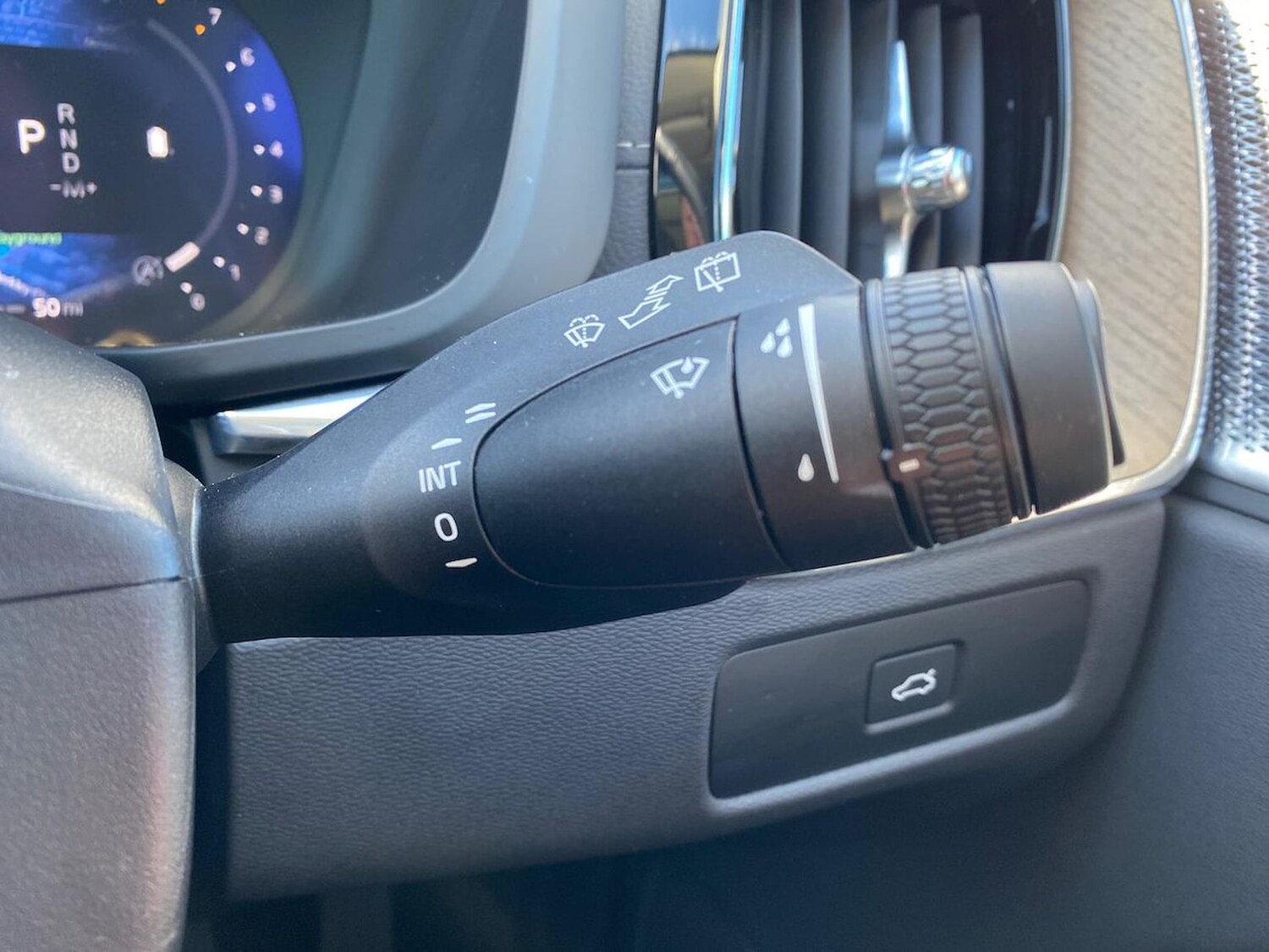 Used Volvo XC60 2025 for sale - 78193830: Photo 30