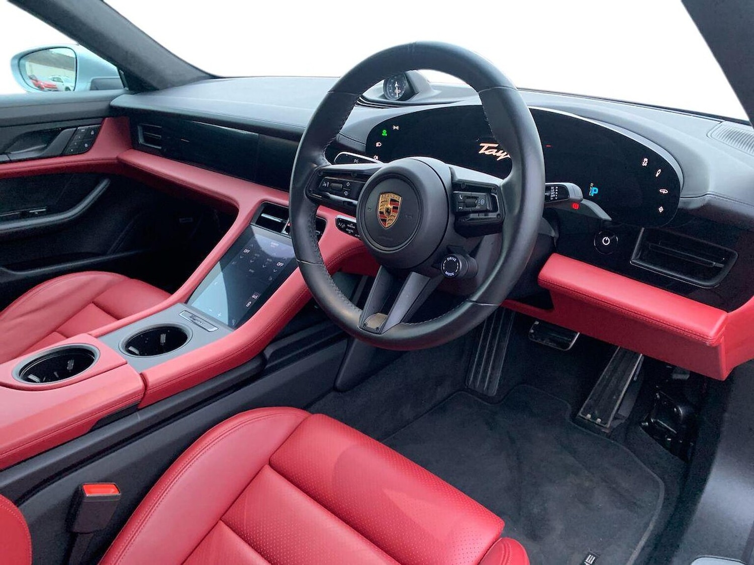 Used Porsche Taycan 2022 for sale - 77629373: Photo 15