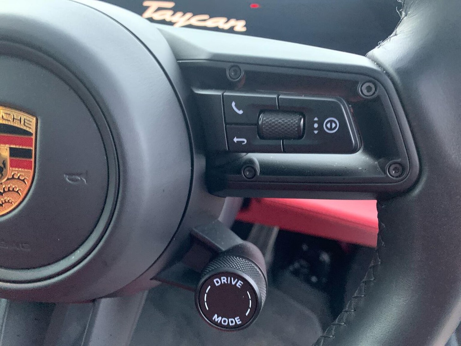 Used Porsche Taycan 2022 for sale - 77629373: Photo 27