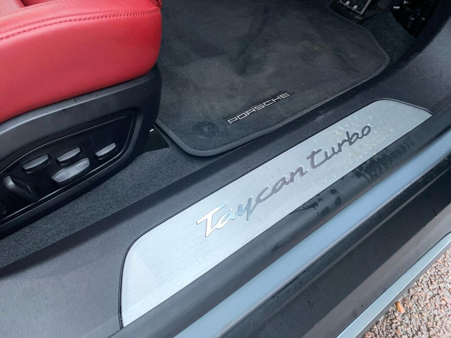 Used Porsche Taycan 2022 for sale - 77629373: Photo 38