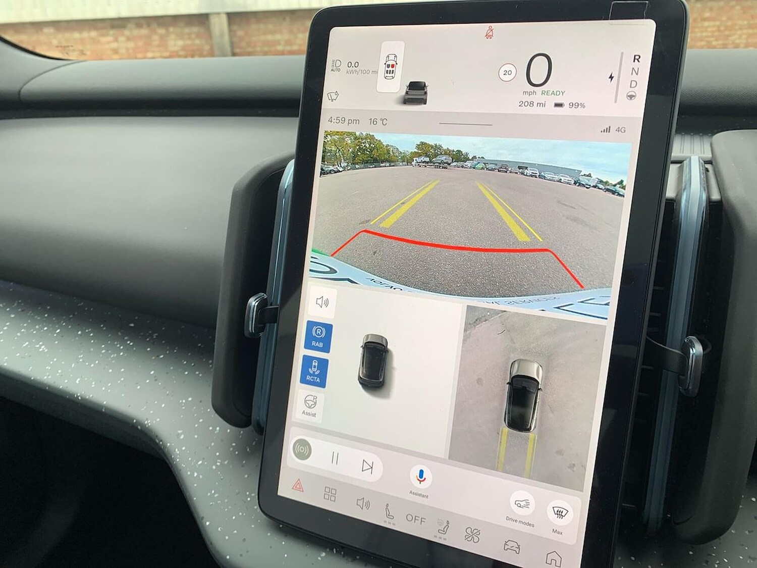 Used Volvo EX30 2025 for sale - 76369144: Photo 23