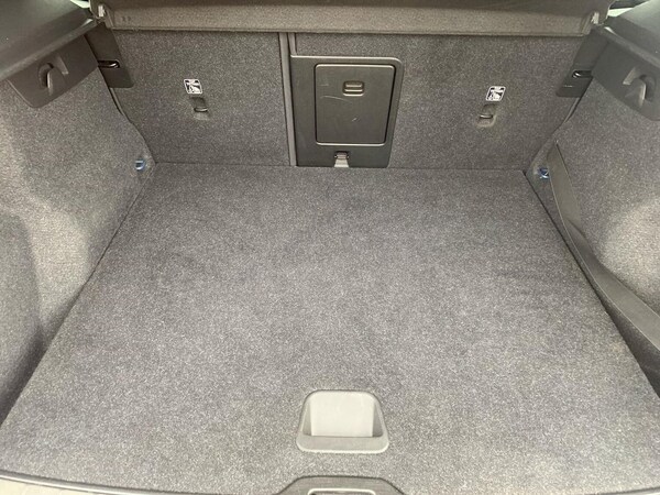 Used Volvo XC40 2020 for sale - 76305402: Photo 17