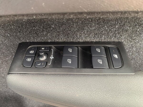 Used Volvo XC40 2020 for sale - 76305402: Photo 21