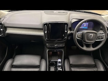 Used Volvo XC40 2023 for sale - 78670622: Photo