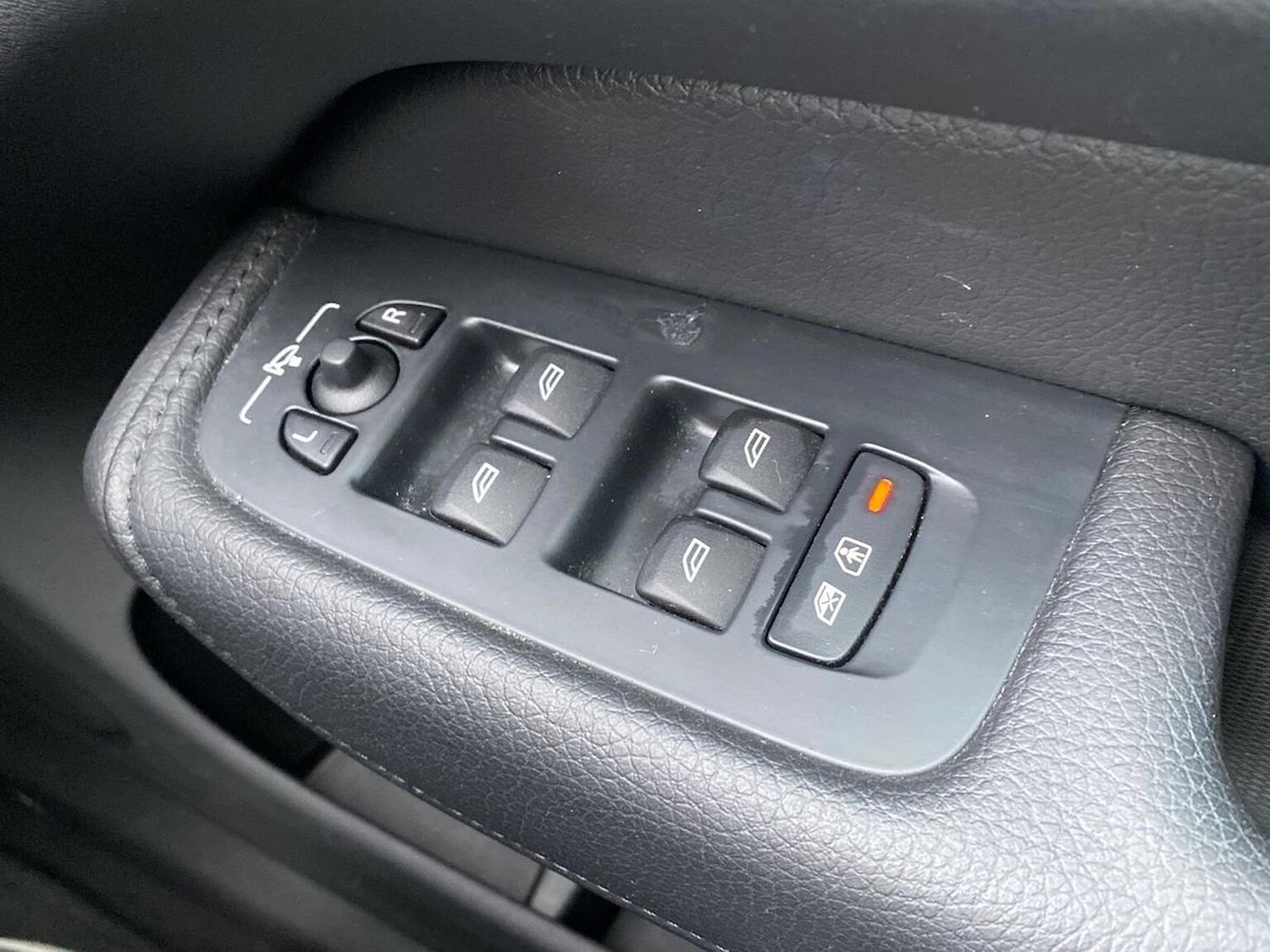 Used Volvo XC60 2022 for sale - 76374363: Photo 21