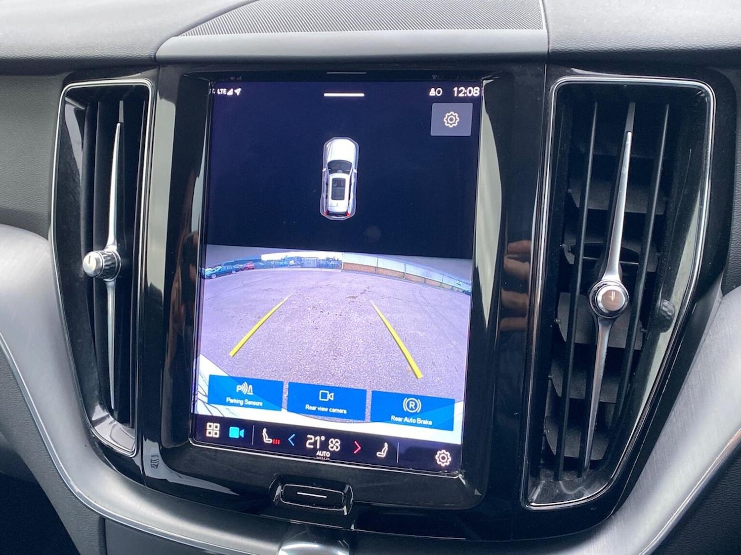 Used Volvo XC60 2022 for sale - 76374363: Photo 23