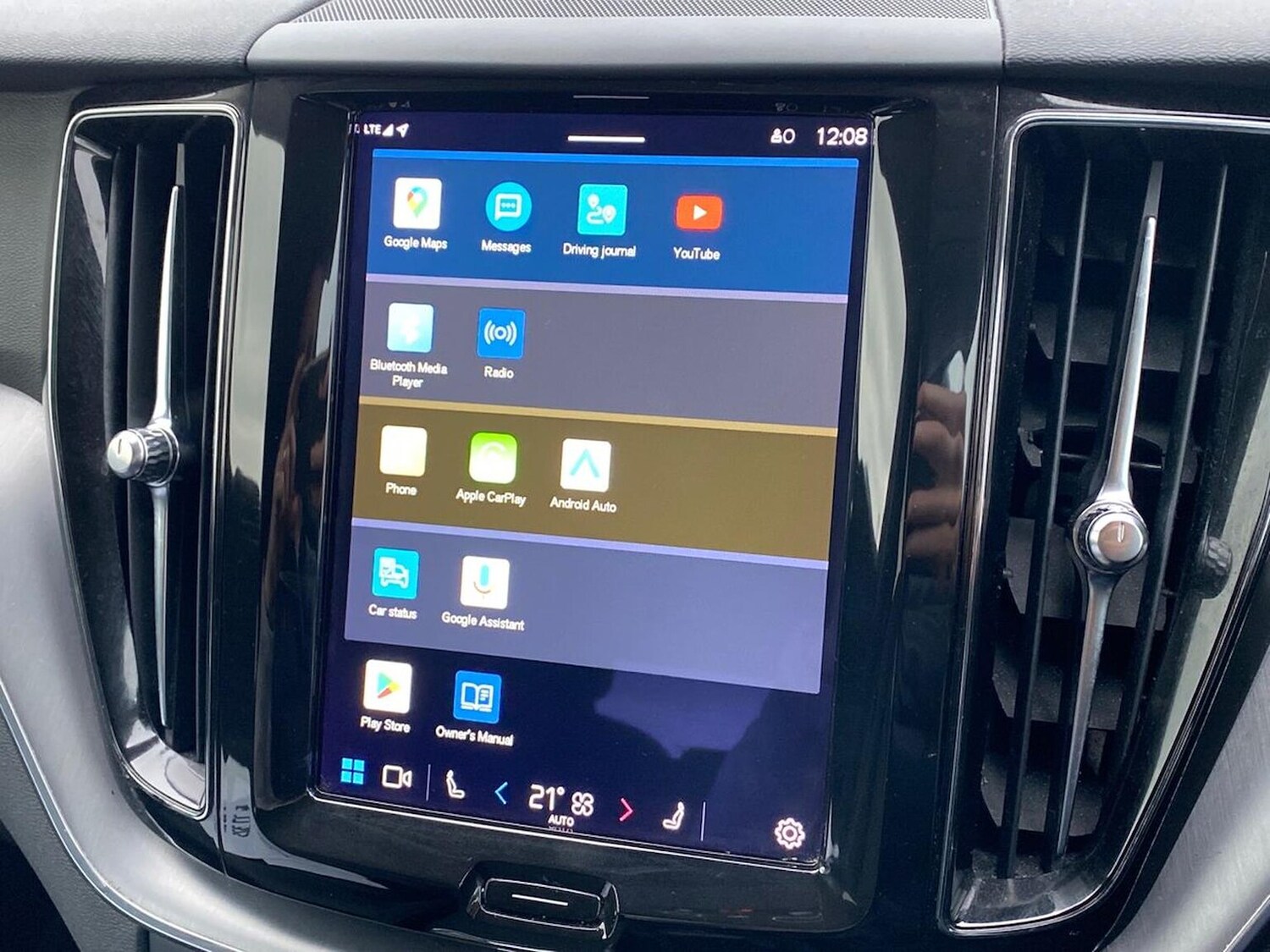 Used Volvo XC60 2022 for sale - 76374363: Photo 25