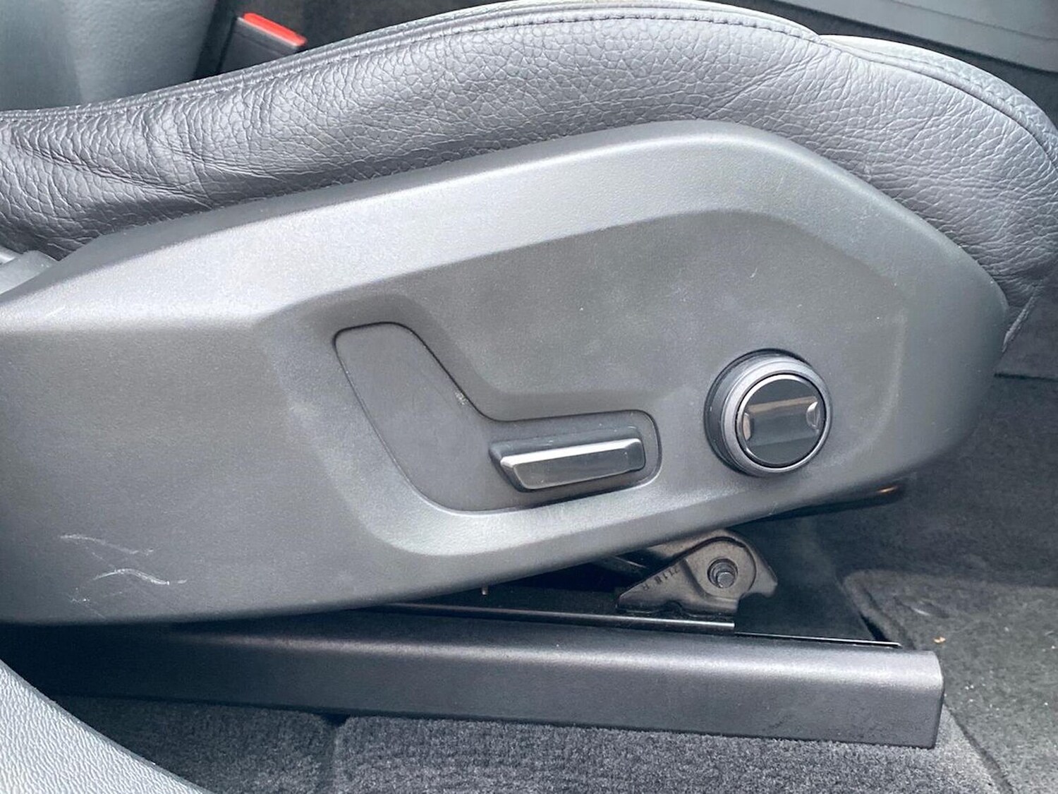 Used Volvo XC60 2022 for sale - 76374363: Photo 30