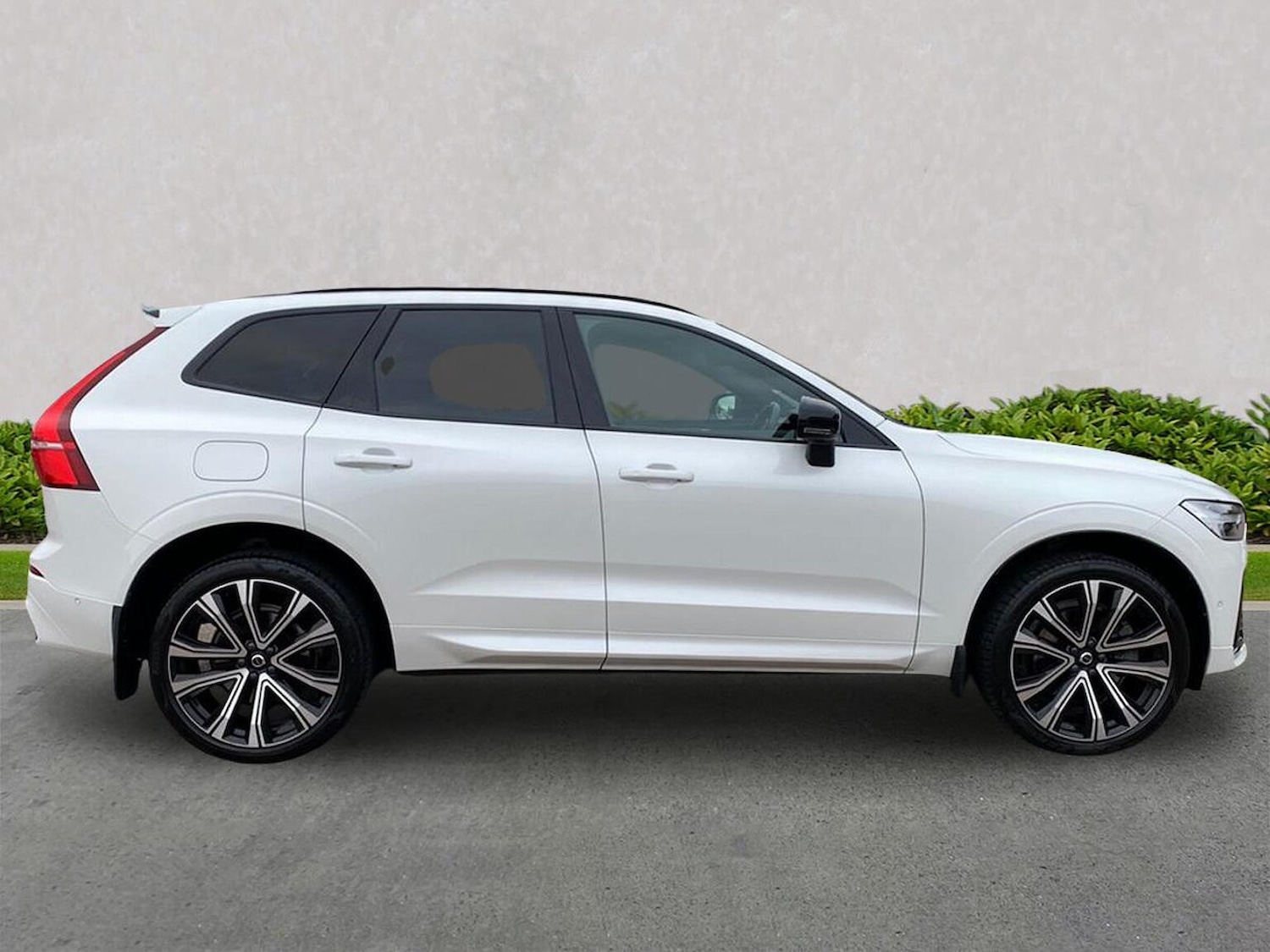 Used Volvo XC60 2021 for sale - 76198348: Photo 3