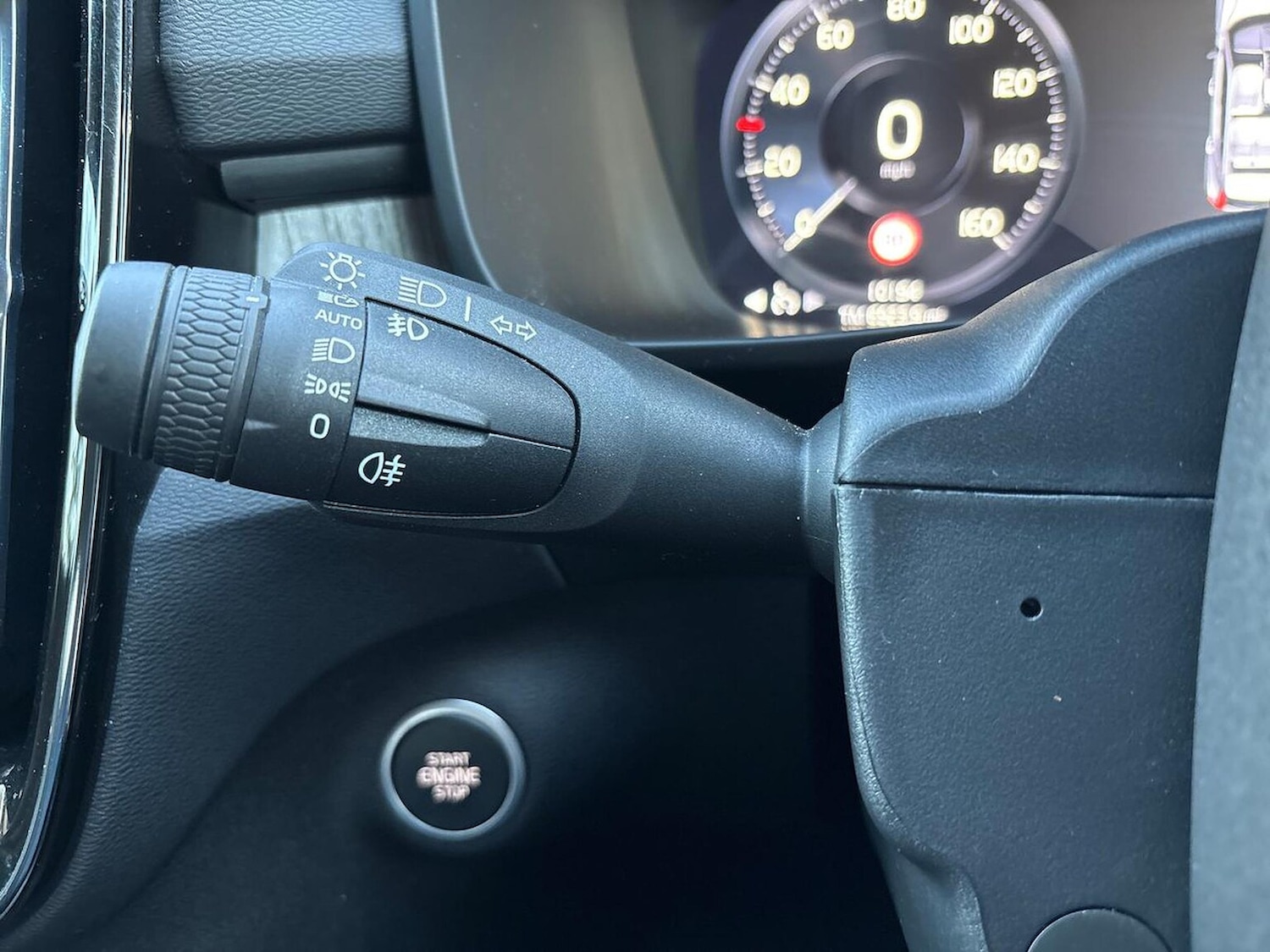 Used Volvo XC40 2022 for sale - 77487519: Photo 29