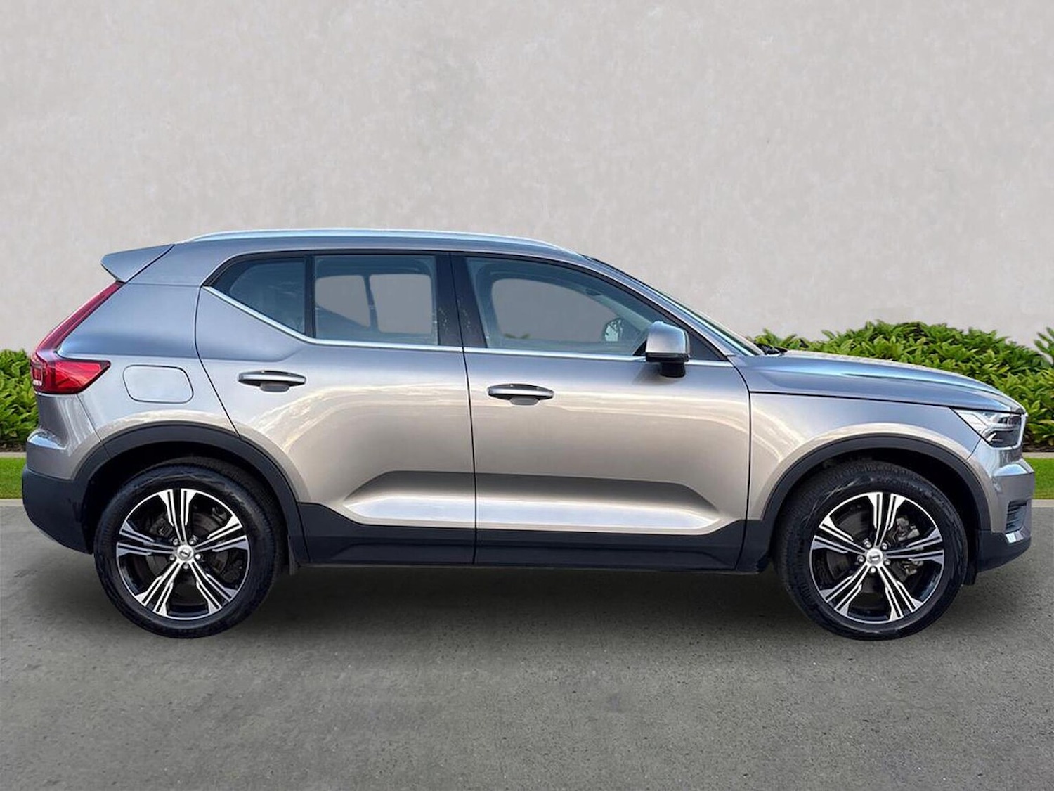 Used Volvo XC40 2022 for sale - 77487519: Photo 3